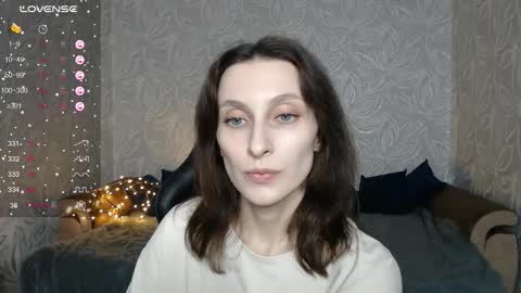 Snapshot of effy_gray chatting on September 20, 5:14 pm Anna online show from September 20, 5:14 pm