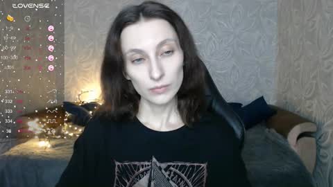 Snapshot of effy_gray chatting on October 6, 5:38 am Anna online show from October 6, 5:38 am