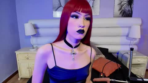Snapshot of effycorpse chatting on March 8, 5:33 pm online show from March 8, 5:33 pm