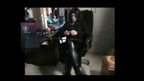 Snapshot of efi_crossou chatting on November 22, 11:48 pm efi_crossou online show from November 22, 11:48 pm