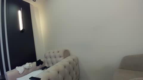 Erik and Alice online show from January 26, 6:07 am