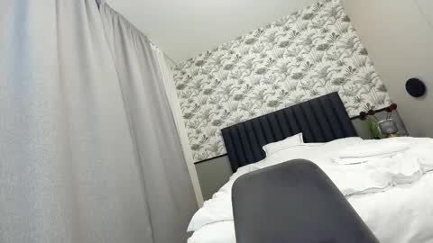 Erik and Alice online show from February 16, 2:42 am