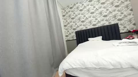 Erik and Alice online show from February 18, 2:38 am