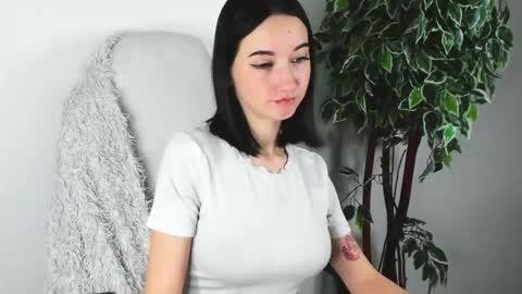 Snapshot of eileenmoores chatting on November 1, 4:20 pm eileenmoores online show from November 1, 4:20 pm