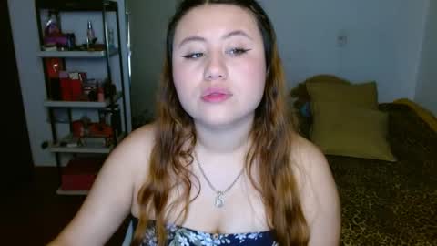 Snapshot of eimy_collin chatting on December 7, 3:25 am EIMY MODEL INDEPENDENT online show from December 7, 3:25 am
