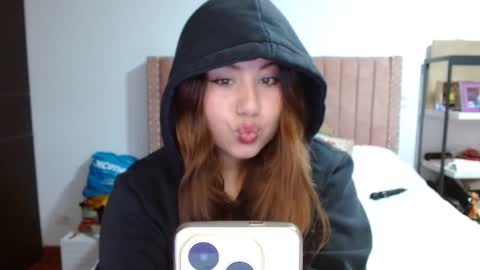Snapshot of eimy_collin chatting on March 6, 4:49 pm EIMY MODEL INDEPENDENT online show from March 6, 4:49 pm