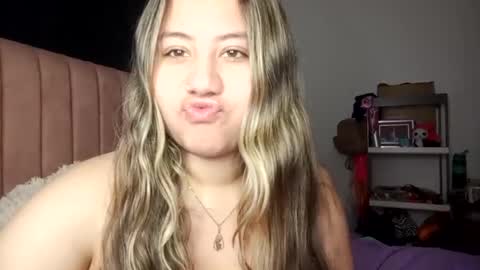 Snapshot of eimy_collin chatting on September 19, 12:12 am EIMY MODEL INDEPENDENT online show from September 19, 12:12 am
