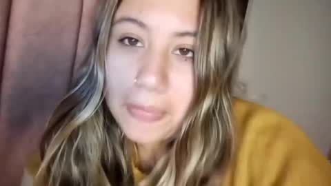 Snapshot of eimy_collin chatting on October 10, 1:59 am EIMY MODEL INDEPENDENT online show from October 10, 1:59 am