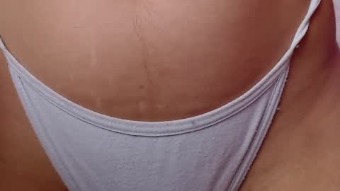 Snapshot of eimy_cutte chatting on January 25, 1:52 pm eimy_cutte online show from January 25, 1:52 pm