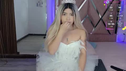 Snapshot of eimyaniston_cute chatting on October 31, 11:44 am eimyaniston cute online show from October 31, 11:44 am