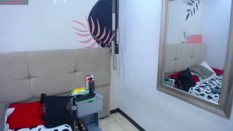 Eimyflorian online show from January 29, 6:18 pm