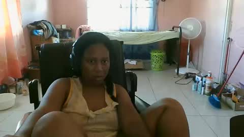 Eirondra Valeen online show from October 17, 12:41 pm