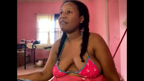 Eirondra Valeen online show from April 15, 7:58 pm