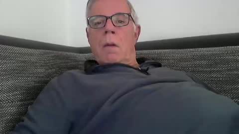 Snapshot of eisbaer1957 chatting on December 8, 11:57 am eisbaer1957 online show from December 8, 11:57 am