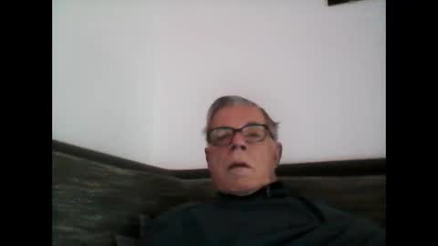 Snapshot of eisbaer1957 chatting on December 29, 10:01 am eisbaer1957 online show from December 29, 10:01 am