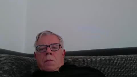 Snapshot of eisbaer1957 chatting on February 9, 12:19 pm eisbaer1957 online show from February 9, 12:19 pm