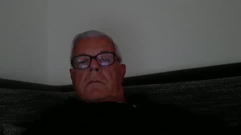 Snapshot of eisbaer1957 chatting on October 12, 4:06 pm eisbaer1957 online show from October 12, 4:06 pm