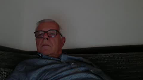 Snapshot of eisbaer1957 chatting on November 2, 2:19 pm eisbaer1957 online show from November 2, 2:19 pm