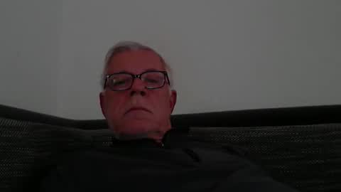 Snapshot of eisbaer1957 chatting on December 21, 8:10 am eisbaer1957 online show from December 21, 8:10 am