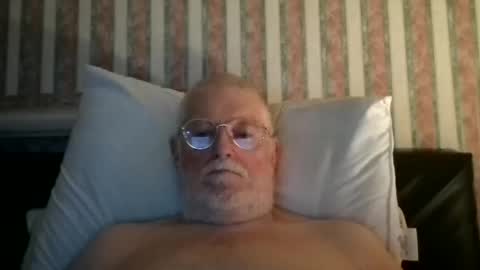 eketman1964 online show from September 9, 10:09 pm