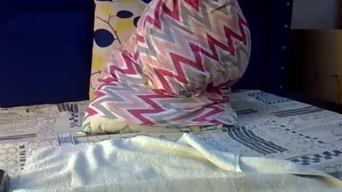 petite online show from January 3, 8:54 pm