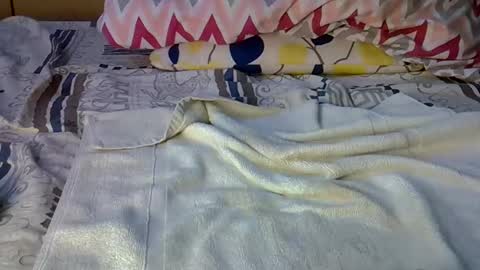 petite online show from January 13, 8:26 pm