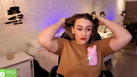 Snapshot of ela_ps chatting on September 9, 11:54 am LOREIN online show from September 9, 11:54 am