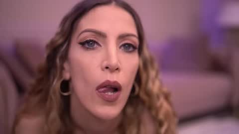 Ella online show from November 8, 6:02 am