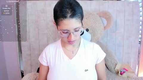 elaine87_ online show from October 5, 7:01 pm