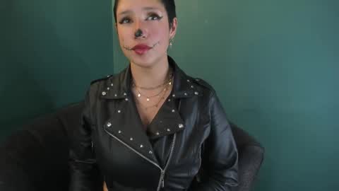 elaine87_ online show from October 18, 9:04 pm