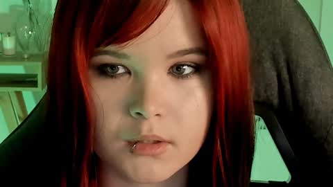 Your sweet girl online show from January 12, 4:18 pm