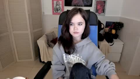 Your sweet girl online show from September 30, 8:25 pm