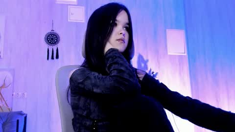 Your sweet girl online show from November 14, 7:45 pm