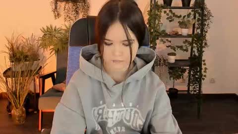 Your sweet girl online show from December 14, 10:36 pm