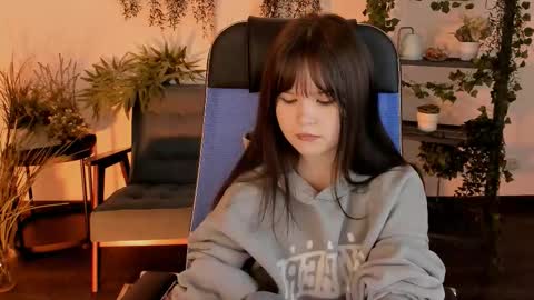 Your sweet girl online show from February 10, 7:51 pm