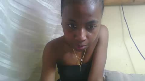 elalia1234 online show from September 20, 4:02 am