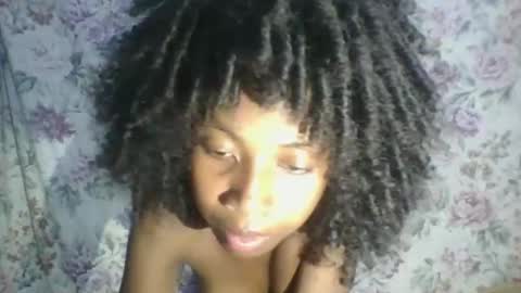 elalia1234 online show from November 3, 10:38 am