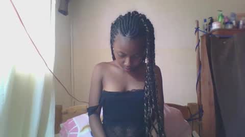 elalia1234 online show from December 15, 8:29 am