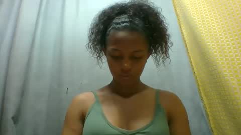 elaliealdy online show from March 20, 7:35 am