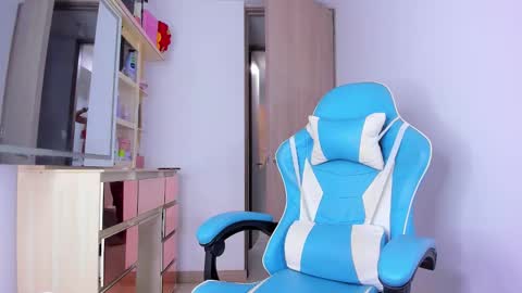 elalux777 online show from October 2, 12:50 am