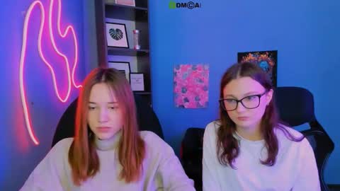 elani online show from February 13, 12:45 pm