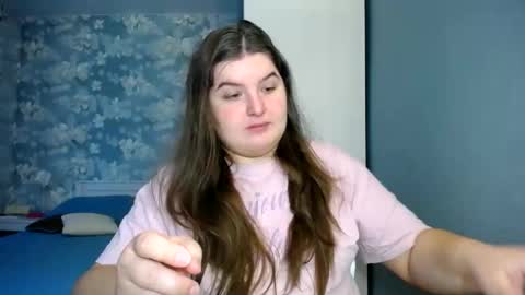 Snapshot of elanis_blair chatting on December 15, 9:56 am Elanis online show from December 15, 9:56 am