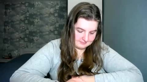 Snapshot of elanis_blair chatting on December 28, 5:03 pm Elanis online show from December 28, 5:03 pm