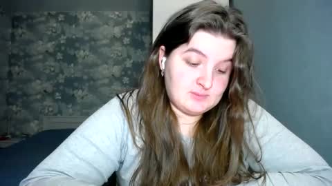 Snapshot of elanis_blair chatting on January 6, 1:19 pm Elanis online show from January 6, 1:19 pm