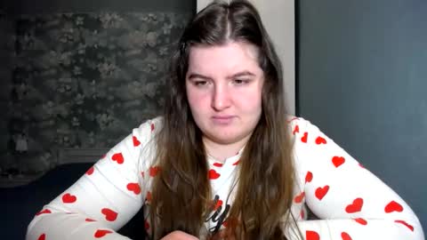 Snapshot of elanis_blair chatting on February 20, 4:36 pm Elanis online show from February 20, 4:36 pm