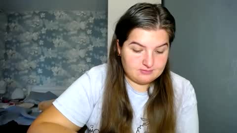 Snapshot of elanis_blair chatting on October 4, 12:47 pm Elanis online show from October 4, 12:47 pm