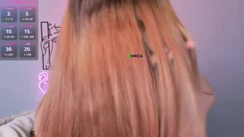 Snapshot of elara_jadie chatting on October 9, 12:36 pm Elara online show from October 9, 12:36 pm