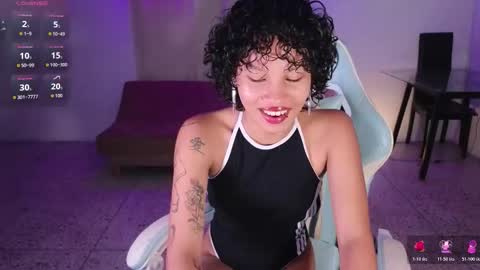 elaseles23 online show from November 2, 11:18 pm