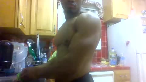 Snapshot of eldisiac chatting on December 13, 12:42 am EL-Disiac online show from December 13, 12:42 am