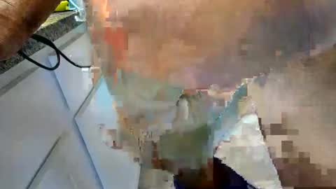 Snapshot of eldongue2024 chatting on January 28, 6:39 pm eldongue2024 online show from January 28, 6:39 pm